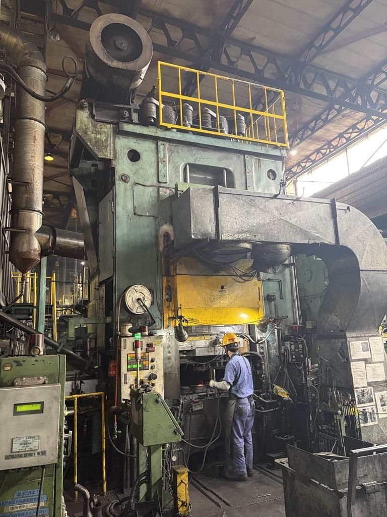 Presse de forgeage à chaud Smeral LMZ 1600 - 1600 tonne