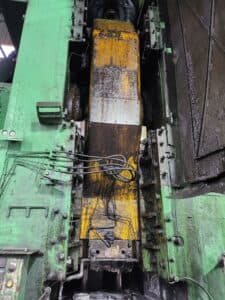 Presse de forgeage à chaud TMP Voronezh KB8042 - 1600 tonne (Photo 2)