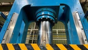 Presse hydraulique Gidropress P479 - 400 tonne (Photo 1)