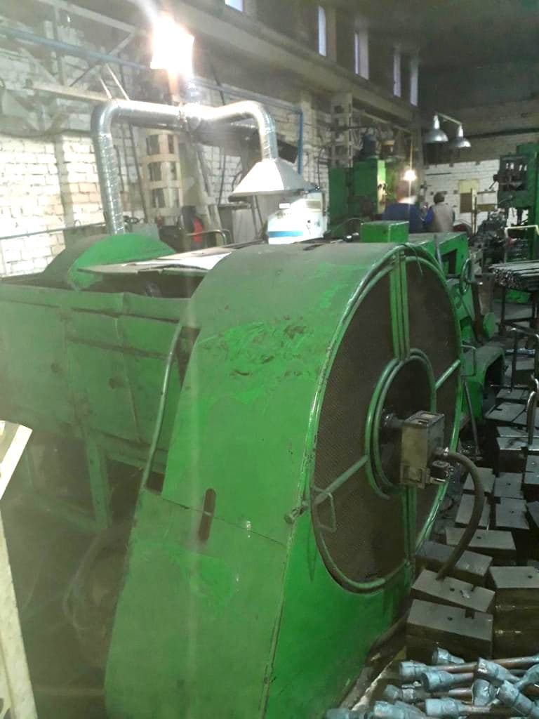 Machine à refouler de forgeage Ryazan V1134 - 250 tonne
