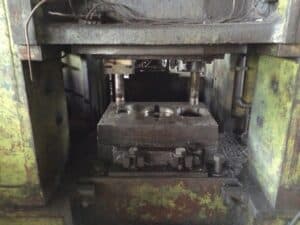 Presse de forgeage à chaud TMP Voronezh K04.196.840 - 1000 tonne (Photo 3)