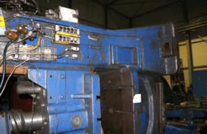 Presse à vis Kieserling FS 450 - 450 tonne (Photo 9)