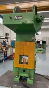 Presse à vis Ficep MT270/400 - 270 tonne (Photo 2)