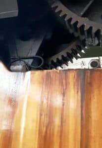 Presse d'ébavurage Smeral LDO 315 A - 315 tonne (Photo 5)