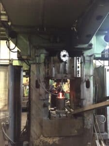 Presse à vis Zdas LVR 630 A-1 - 630 tonne (Photo 7)