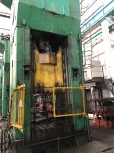 Presse d'ébavurage Erfurt PKZe 1250 - 1250 tonne ID: 75674