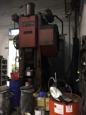 Presse de forgeage à chaud Farina GAS 400 - 400 tonne (Photo 2)