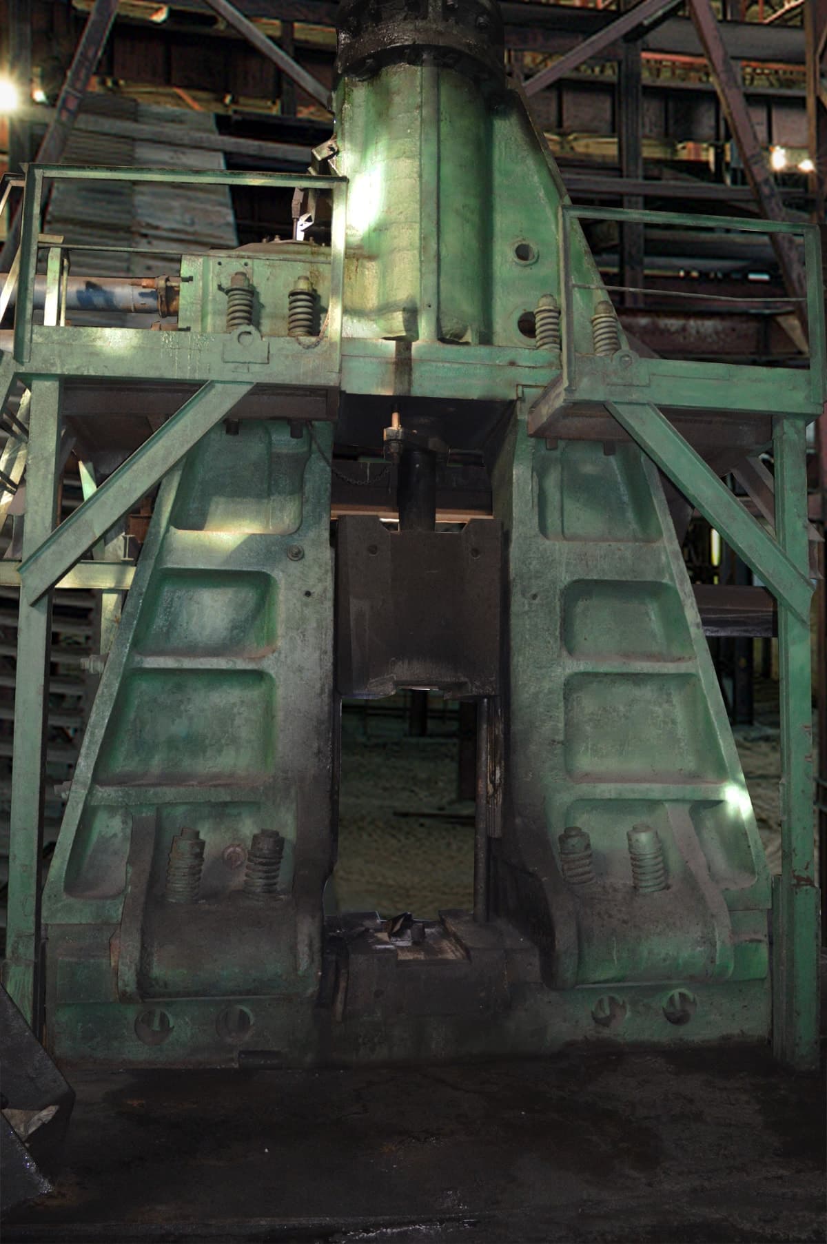 Marteau de forge SKMZ Kramatorsk MA2150 - 10 tonne