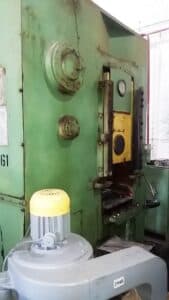 Presse à genouillère Barnaul KB8338 - 630 tonne ID: 75666
