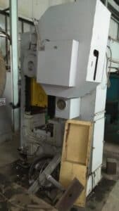 Presse à genouillère Kuzlitmash KB8334 - 250 tonne (Photo 4)