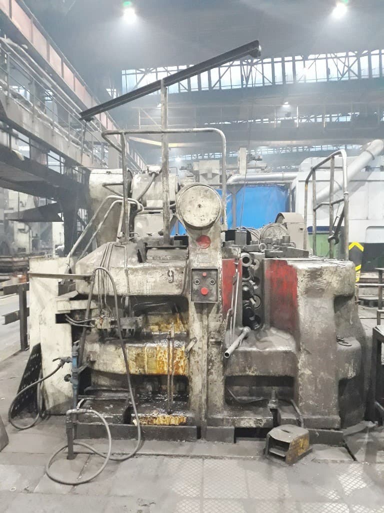 Machine à refouler de forgeage Smeral LHK 800 - 800 tonne