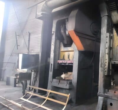 Presse d'ébavurage Smeral LKO 500 S - 500 tonne (Photo 1)