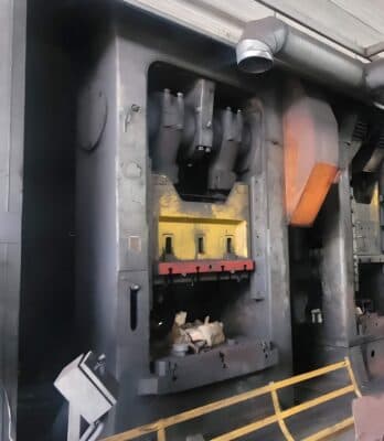 Presse d'ébavurage Smeral LKO 500 S - 500 tonne (Photo 6)