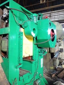 Presse à genouillère Barnaul KB8336 - 400 tonne (Photo 2)