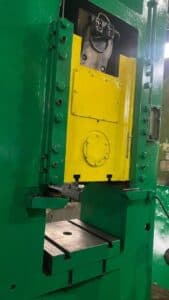 Presse à genouillère Barnaul KB8336 - 400 tonne (Photo 17)