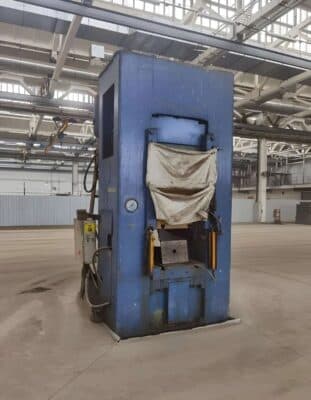 Presse à genouillère Barnaul K8340 - 1000 tonne ID: S91890