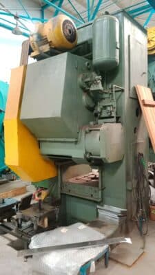 Presse de forgeage à froid Barnaul K0034 - 250 tonne (Photo 4)