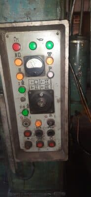 Presse d'ébavurage TMP Voronezh K2538 - 630 tonne (Photo 6)