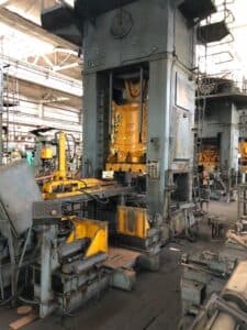 Presse d'ébavurage TMP Voronezh K2540 - 1000 tonne (Photo 1)