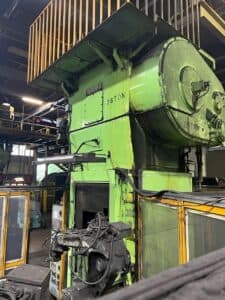 Presse de forgeage à chaud Kurimoto C2F-16 - 1600 (Photo 2)