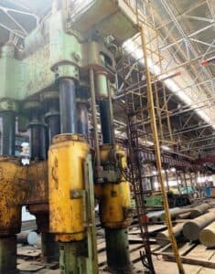 Presse de forgeage en matrice ouverte Dnepropress PB1341 - 1250 tonne (Photo 2)