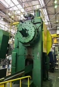 Presse de forgeage à chaud TMP Voronezh AKKB8040 - 1000 tonne (Photo 3)