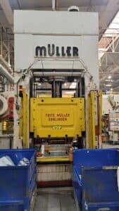 Presse hydraulique Muller ZE 250/315 - 315 tonne (Photo 1)