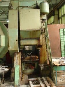 Presse de forgeage à froid Barnaul K0034 - 250 tonne (Photo 3)