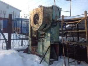 Presse à genouillère Barnaul KB8338 - 630 tonne (Photo 1)