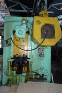 Presse à genouillère Barnaul KB8336 - 400 tonne ID: 75194
