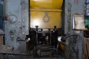Presse de forgeage à froid Barnaul K0034 - 250 tonne (Photo 4)