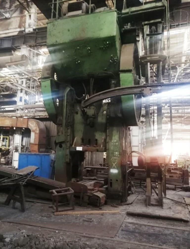 Presse d'ébavurage TMP Voronezh K969C - 1000 tonne