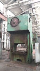 Presse d'ébavurage Ravne Metalna KES 250 A - 250 tonne (Photo 7)