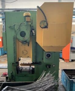 Presse à genouillère Kuzlitmash KB8334 - 250 tonne ID: 76143