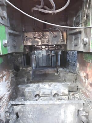 Presse de forgeage à chaud TMP Voronezh KB8043 - 2000 tonne (Photo 7)