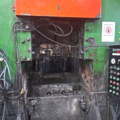 Presse de forgeage à chaud TMP Voronezh KB8043 - 2000 tonne (Photo 3)
