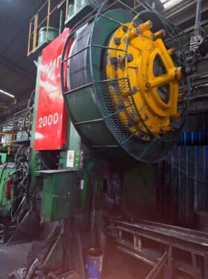 Presse de forgeage à chaud TMP Voronezh KB8043 - 2000 tonne (Photo 1)