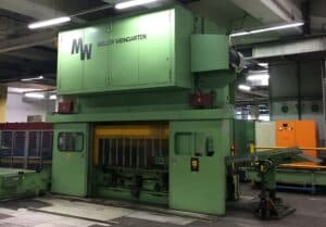 Presse d'estampage Muller Weingarten HUQ 400 22 F - 400 tonne (Photo 3)