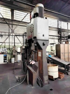 Marteau de forgeage hydraulique Beche KGH 1.6 - 16 kJ (Photo 2)