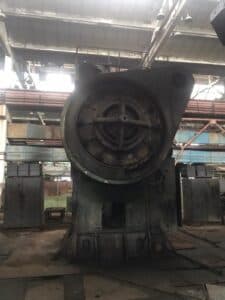 Presse de forgeage à chaud TMP Voronezh K04.038.842 - 1600 tonne (Photo 3)