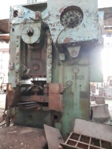 Presse de forgeage à froid Barnaul KB0036 - 400 tonne (Photo 1)