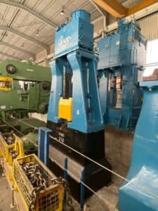 Marteau de forgeage hydraulique Lasco KH 630 - 6300 kgm (Photo 5)