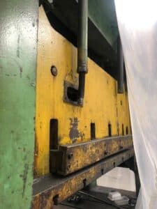 Presse d'estampage Kalinin K3534A - 250 tonne (Photo 4)