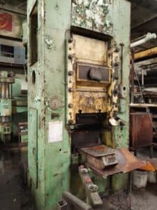Presse à genouillère Barnaul K8340 - 1000 tonne ID: 76325
