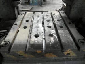 Presse d'ébavurage TMP Voronezh KB9534 - 250 tonne (Photo 1)