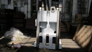 Presse d'ébavurage Erfurt PKZ 800/1000 - 800 tonne (Photo 8)