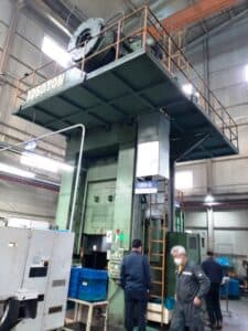 Presse de forgeage à froid Wilkins & Mitchell S1-1250-42-48 - 1250 tonne ID: 76026