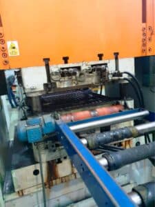 Presse hydraulique Lauffer RA500 - 500 tonne (Photo 3)