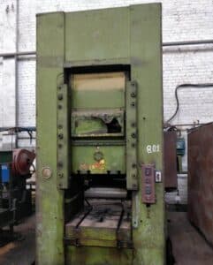 Presse de forgeage à froid Barnaul K0036 - 400 tonne ID: 75914