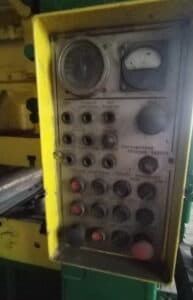 Presse d'ébavurage TMP Voronezh K2538 - 630 tonne (Photo 8)